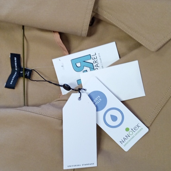 Leonard water repellent double breasted crop trench coat - Picture 2 of 5